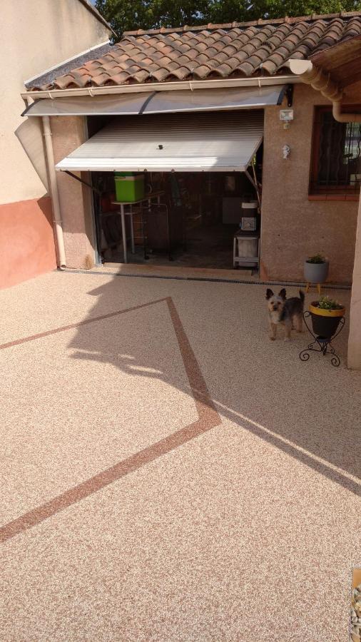 Philippe & Marie, A Louer Petite Chambre Chez L'Habitant Avec Terrasse Dans Villa, Au Pied Du Luberon キュキュロン エクステリア 写真
